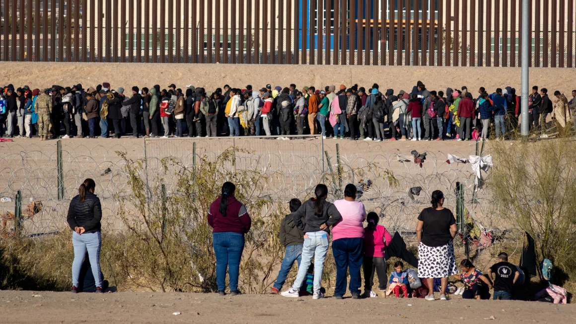 fluksi i pazakonte nga meksika biden merr masa me te ashpra kunder emigranteve ndersa perpiqet te shmange sulmet e trump