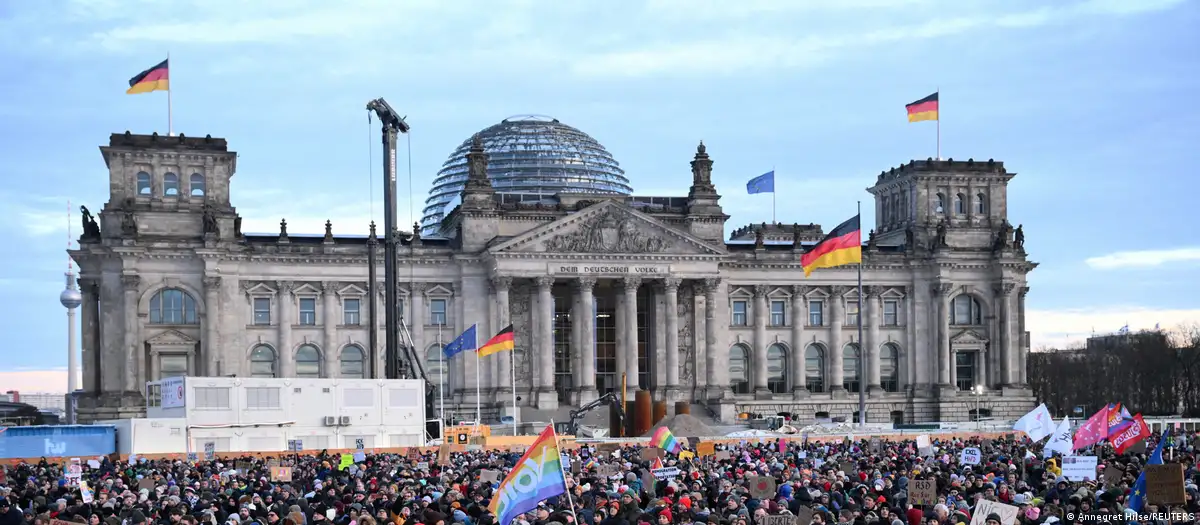 protesta kunder planit per debimin e te huajve dw gjermania mobilizon qytetaret kunder afd