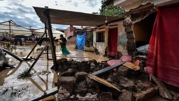 85 për qind e qyteteve të Bolivisë janë në gatishmëri për shkak të reshjeve