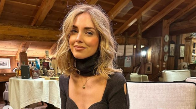 chiara ferragni nuk gjen qetesi as pas zbulimit te skandalit me embelsiren e krishtlindjes serish perplasje mes kompanive