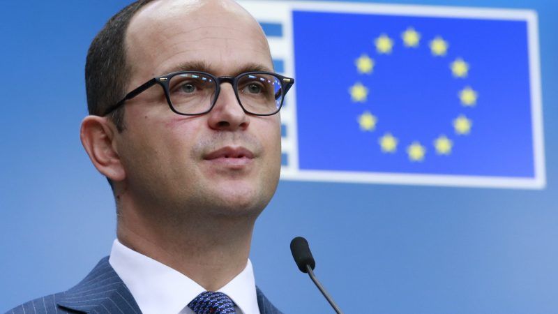 ditmir bushati kunder optikes se qeverise per afrimin me be