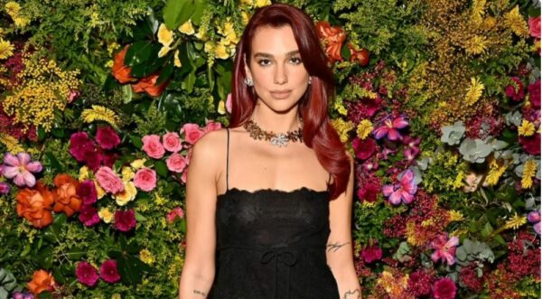 Dua Lipa duket fantastike, sfilon me yjet e tjerë në festën e çmimeve BAFTA