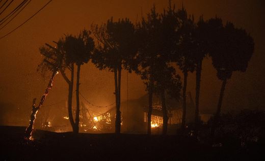 gjendje e jashtezakonshme nga zjarret ne kili raportohet per 112 te vdekur pritet qe bilanci te rritet