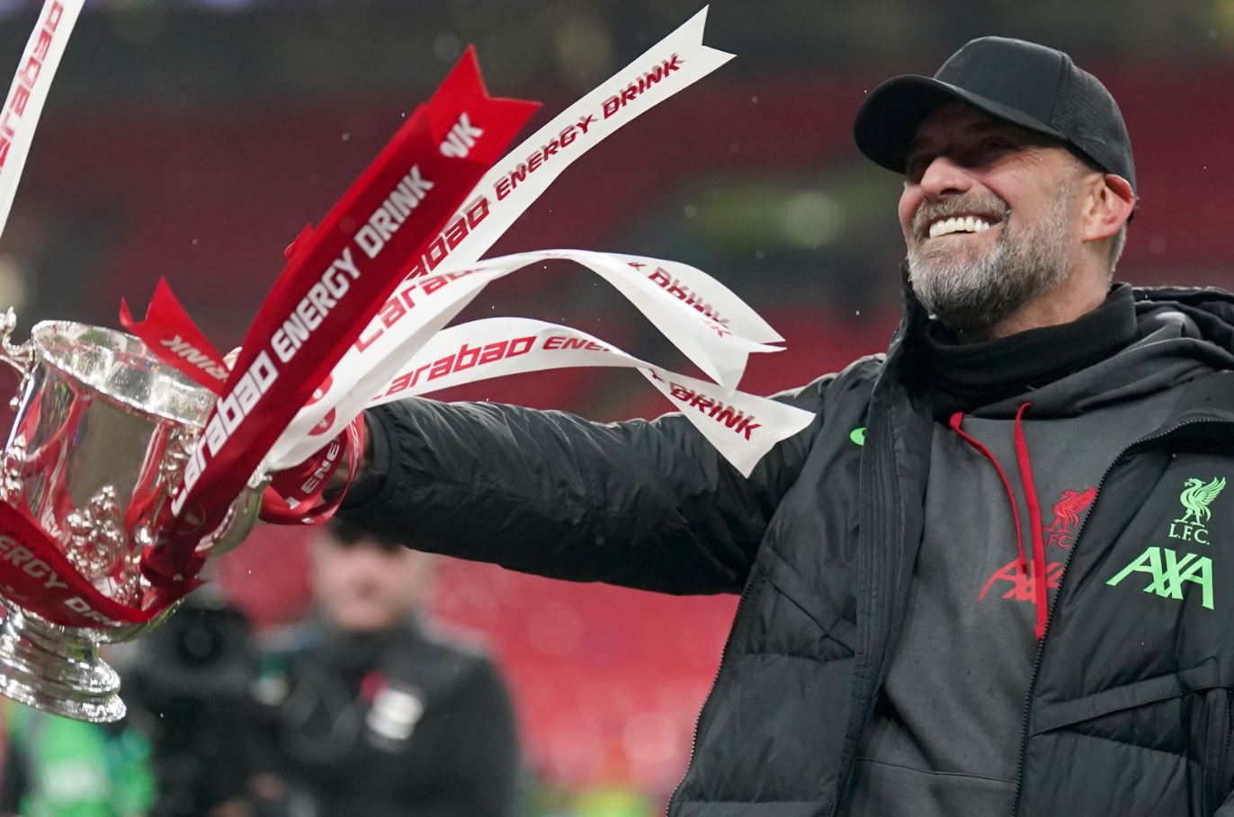 ishte nje cmenduri klopp feston trofeun e pare sezonal liverpool enderron pokerin e arte video