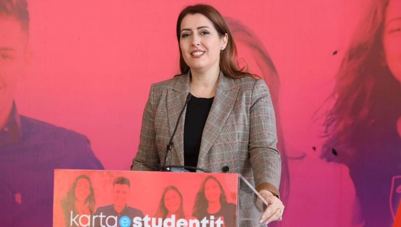 karta e studentit firmoset marreveshja me bashkine e elbasanit manastirliu sherbime me tarifa te reduktuara per studentet