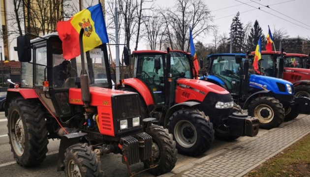 Qeveria rumune bie dakord me fermerët për t’i dhënë fund protestave