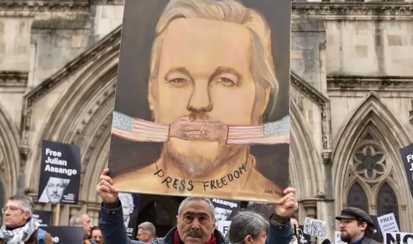 Rrezikon 175 vite burg/ Kërkon të pengojë ekstradimin në SHBA, sot dita vendimtare për Julian Assange