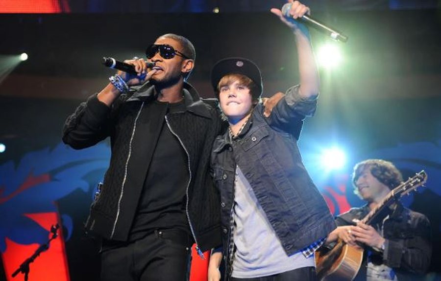 usher u jep fund aludimeve per mungesen e justin bieber ne super bowl miqesia ska humbur