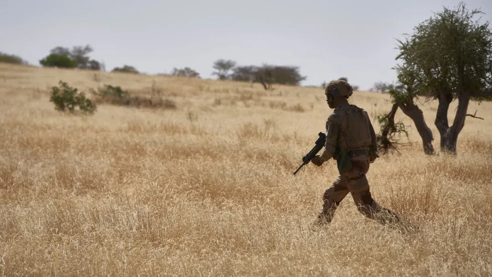 170 te vdekur ekstremistet ne burkina faso sulmojne 3 fshatra dhuna ne rritje