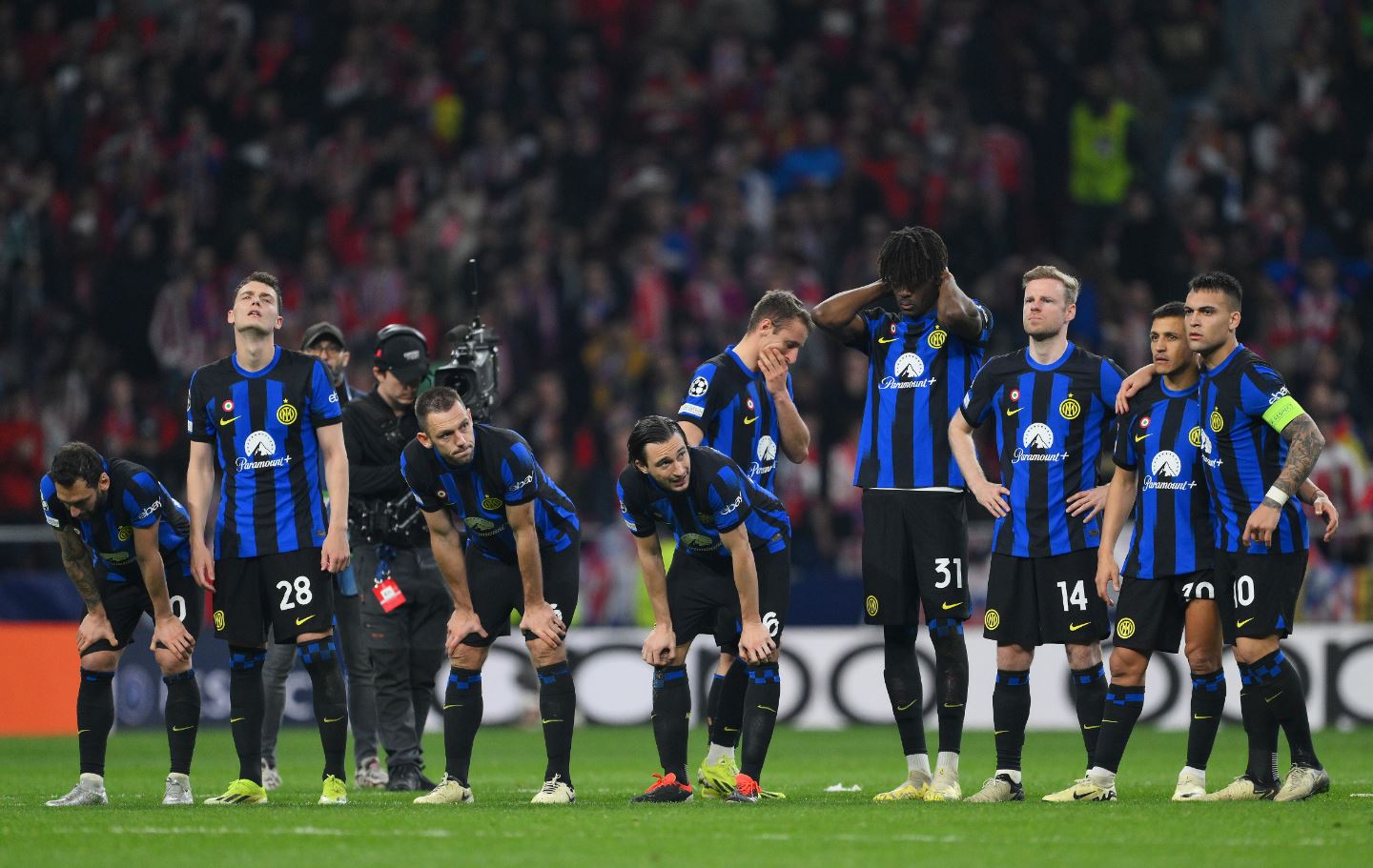 foto inter ben vetevrasje atletico i nxjerr nga champions ne itali e shohin si drame te gjithe jashte