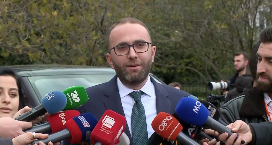 investimet strategjike bardhi felaj sot ishte perfaqesuese e oligarkeve dhe grupeve kriminale nuk kishte kuorum per votim