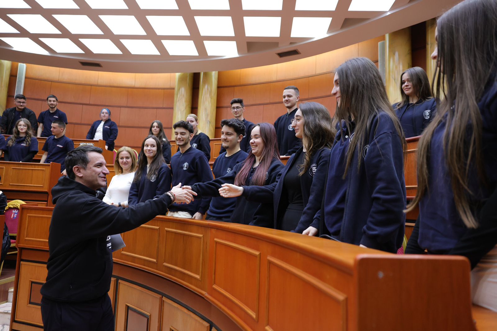 veliaj bashkebisedim me ekselentet e shkollave partizani dhe besnik sykja jeni nje fitore per qytetin bashkepunoni gjithmone me njeri tjetrin per te ecur