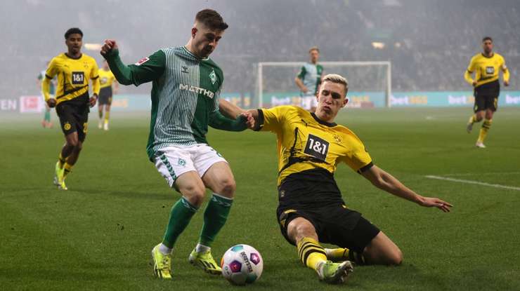 video pike te arta dortmund buzeqesh ne transferten e werder it