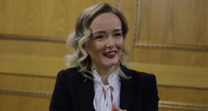 adriana matoshi deklaron te ardhurat sa eshte pasuria e deputetes