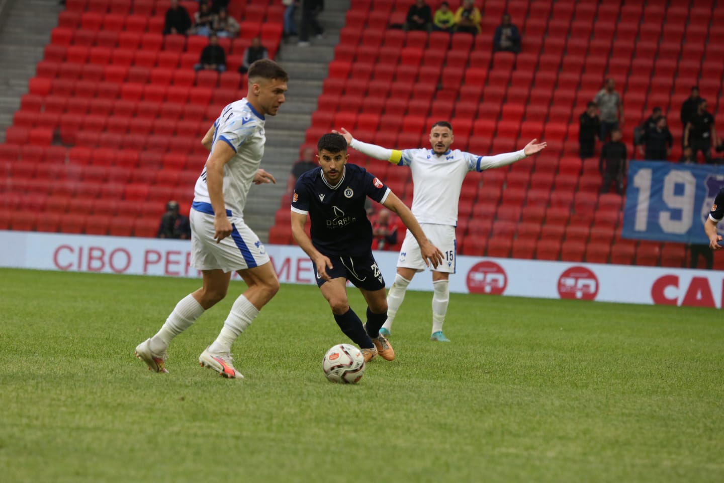 dinamo ndan mendjen per stadiumin ja ku do ti luaje ndeshjet e mbetura si pritese