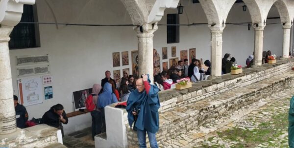 dita nderkombetare e monumenteve dhe siteve historike e arkeologjike celet ne muzeun onufri ekspozita fotografike berati ne shek xviii xx zhvillimi ekonomik e tregtar koleksione te kartmon