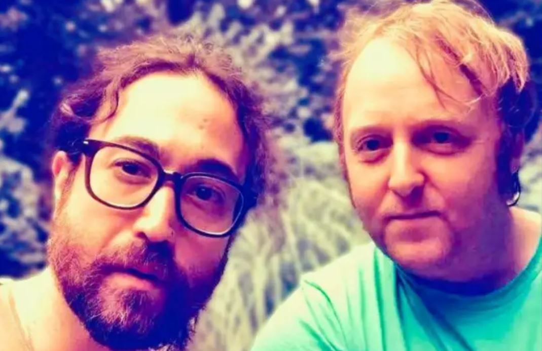 Djemtë e Paul McCartney dhe John Lennon shkruan një këngë së bashku