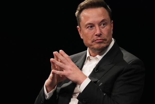 Musk: Një sulm terrorist si ai i 11 shtatorit 2001 mund të ndodhë në SHBA nëse nuk trajtohet kriza në kufirin jugor dhe fluksi i pakontrolluar i emigrantëve