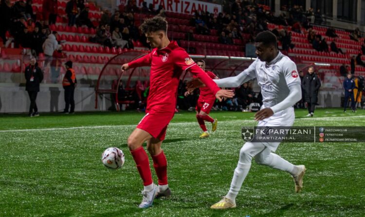 partizani luan si prites ndaj dinamos ja cilin stadium zgjedhin demat per derbin