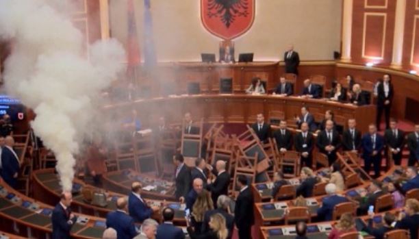 perplasje te dhunshme ne parlament freedom house grupi i berishes perpjekje per destabilizim minues te demokracise