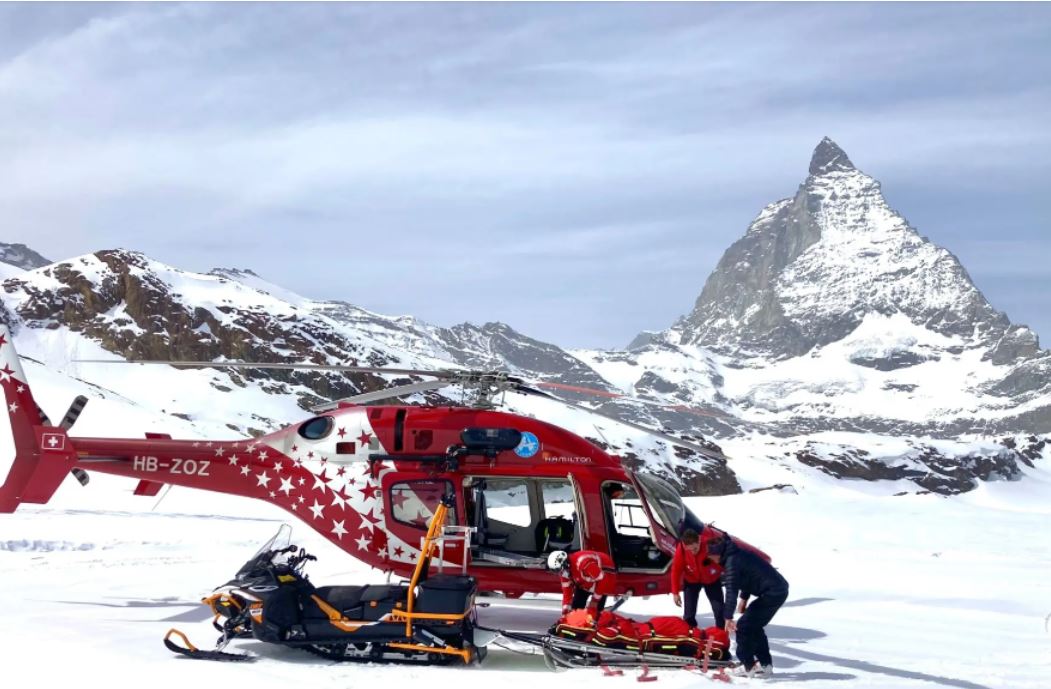 Rrëzohet nje helikopter ne Zvicër, tre viktima dhe tre të plagosur në Alpet Valais