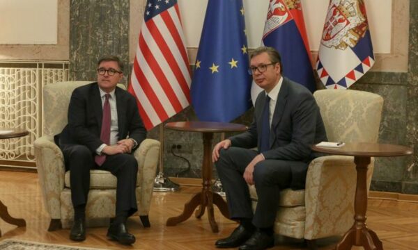 vucic u ankua se shba spo flet per arrestimet e serbeve ne kosove kjo eshte pergjigjja qe i dha zyrtari i larte amerikan