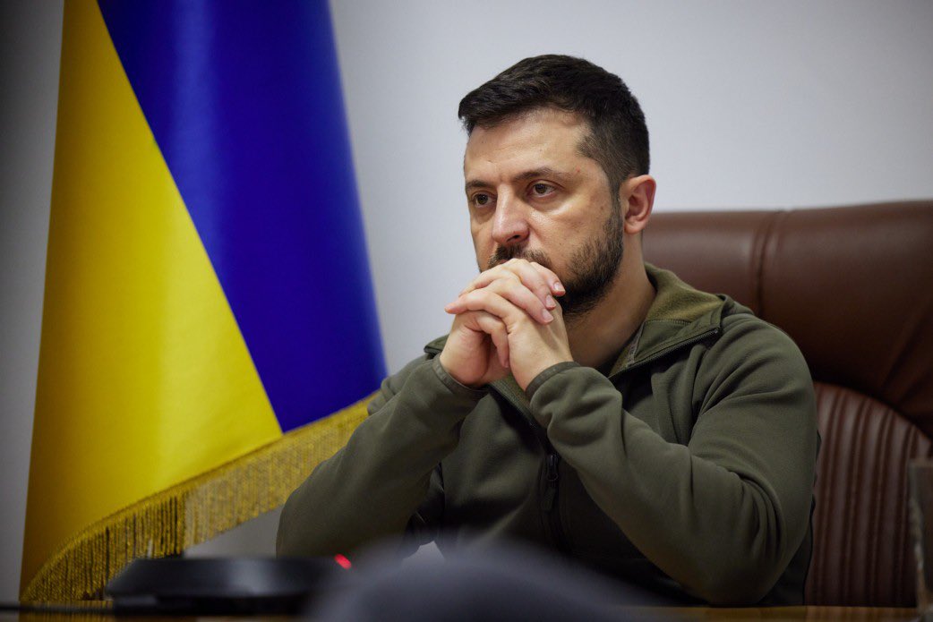 Zelensky kritikon mungesën e armëve nga Perëndimi: Na duhen për të mbijetuar sot!