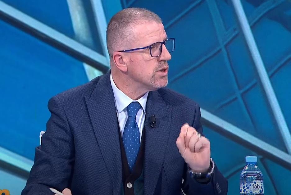 emisioni ne rai3 duhet pare si nje skaner per ish prokurori spak duhet negocioje me arben ahmetajn dhe ti ofroje statusin e te penduarit