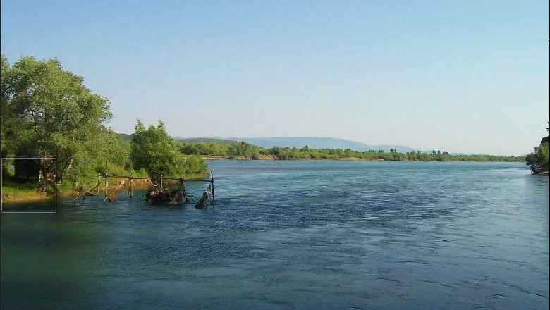 emri identifikohet viktima ja kush eshte gruaja qe u vetembyt ne lumin buna nga keqyrja e trupit