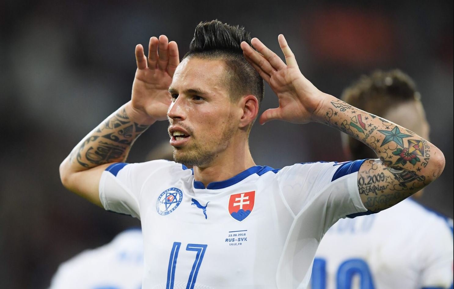 hamsik beson tek mrekullia mund te shkruajme historine anglia mundet duke luajtur te bashkuar