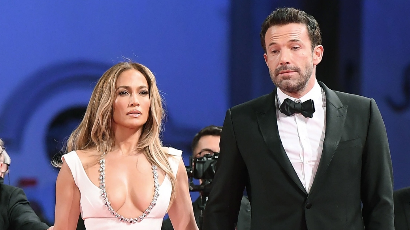 i merzitur dhe negativ jennifer lopez heq dore nga perpjekjet per te shpetuar martesen e saj me ben affleck