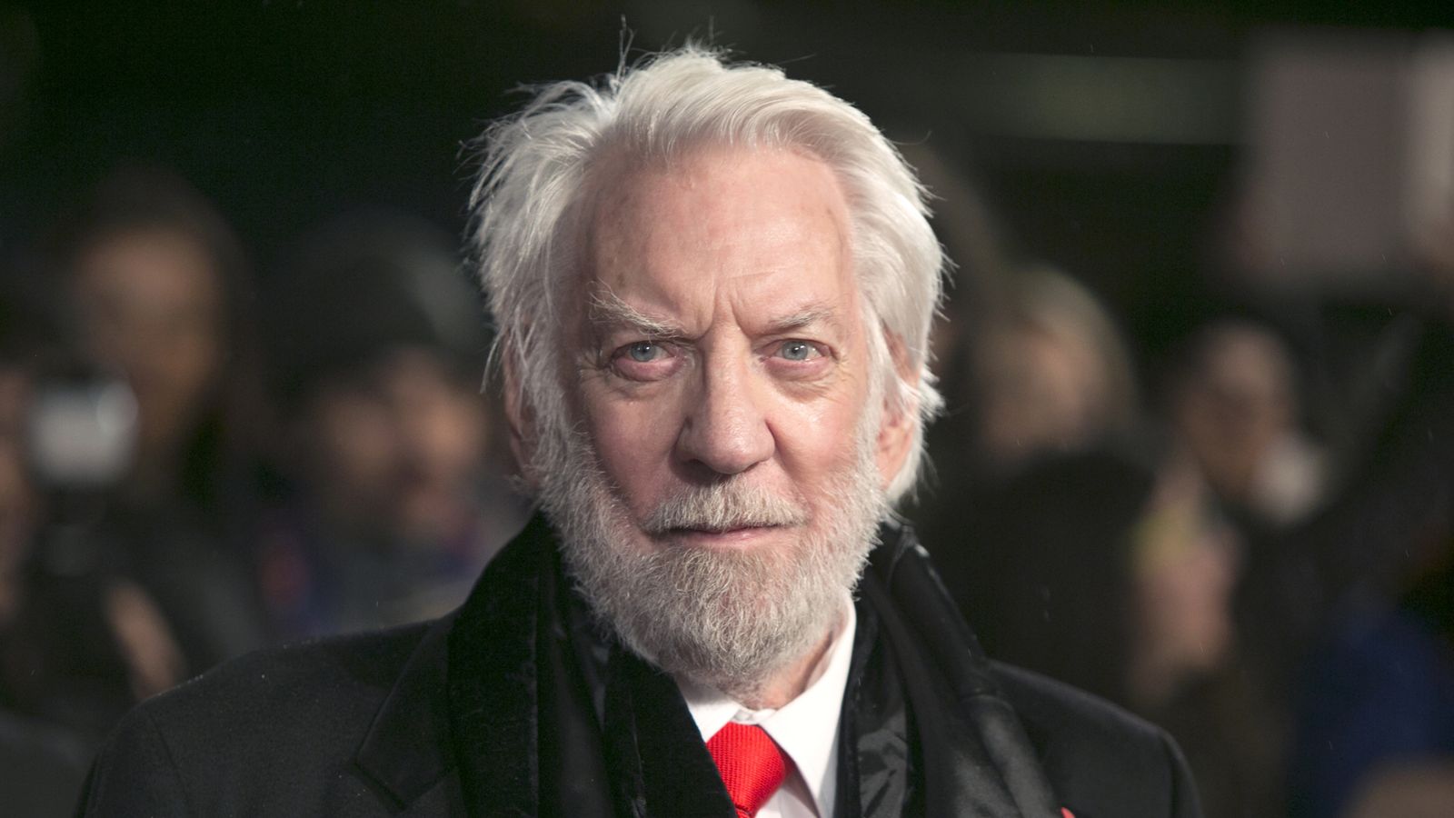 i nderuar dhe me cmim oscar ndahet nga jeta ne moshen 88 vjecare legjenda e hollywood donald sutherland