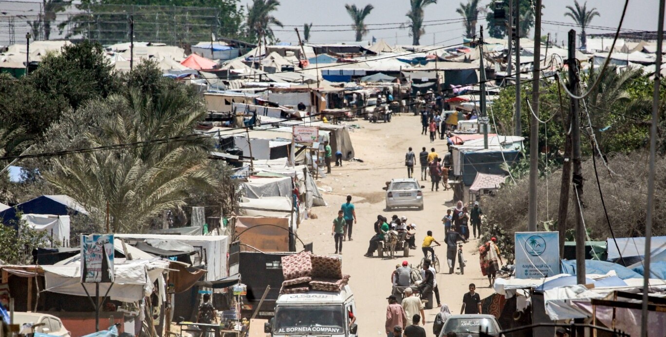 izraeli godet kampet ne qender te rripit te gazes zgjerohet sulmi ne rafah