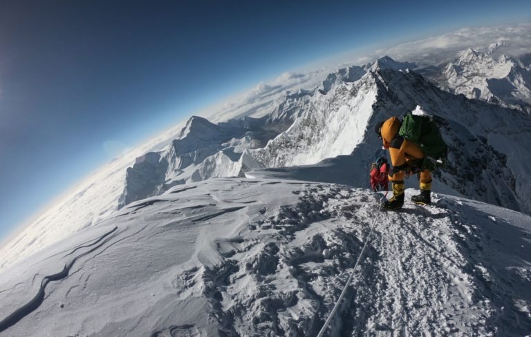 konsiderohet si udhetimi me i veshtire dhe me sfidues per alpinistet ekspedite historike vetem me gra drejt k2 shit