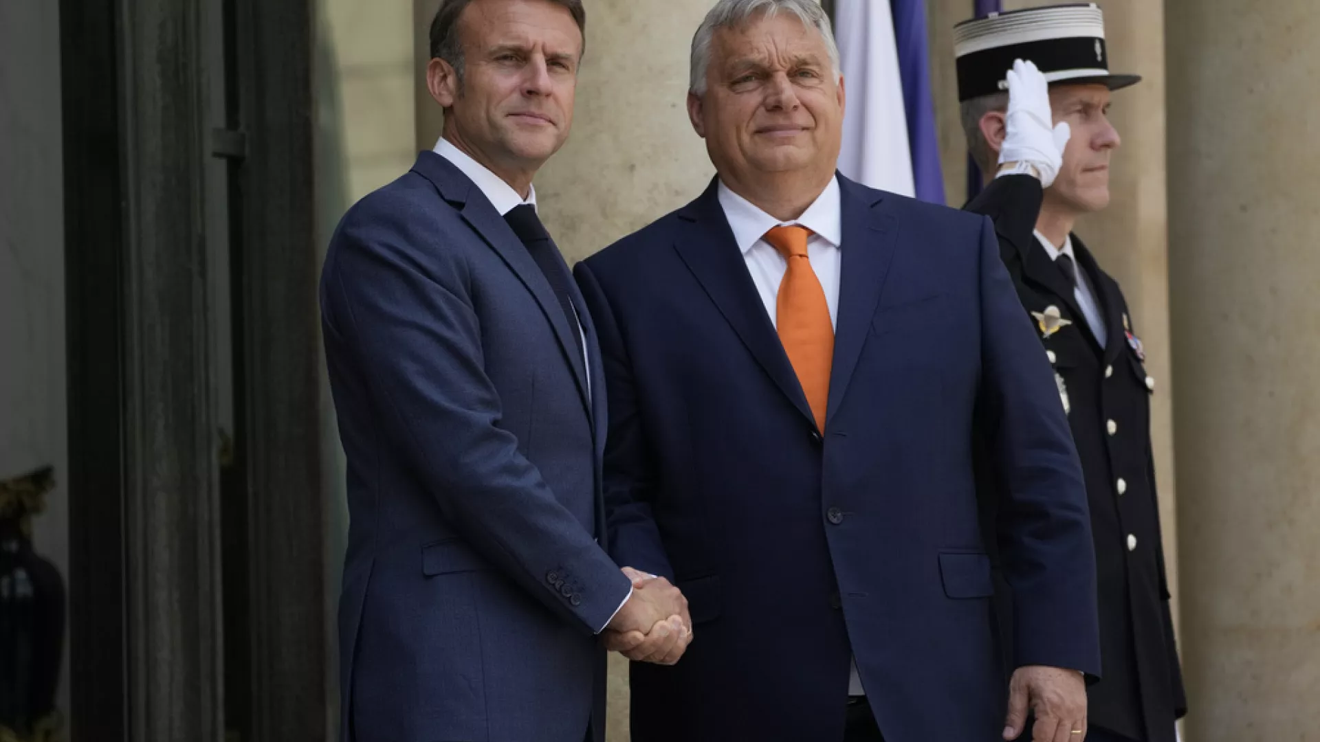 macron pret orban ne paris diskutime per ukrainen para presidences hungareze te be se