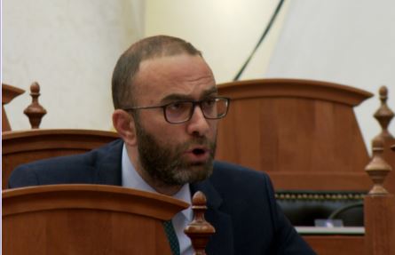 mbledhja e rames me deputetet e ps bardhi komisioni te sfidojme zbatimin e ligjit antimafia nuk eshte rruga per te luftuar korrupsionin