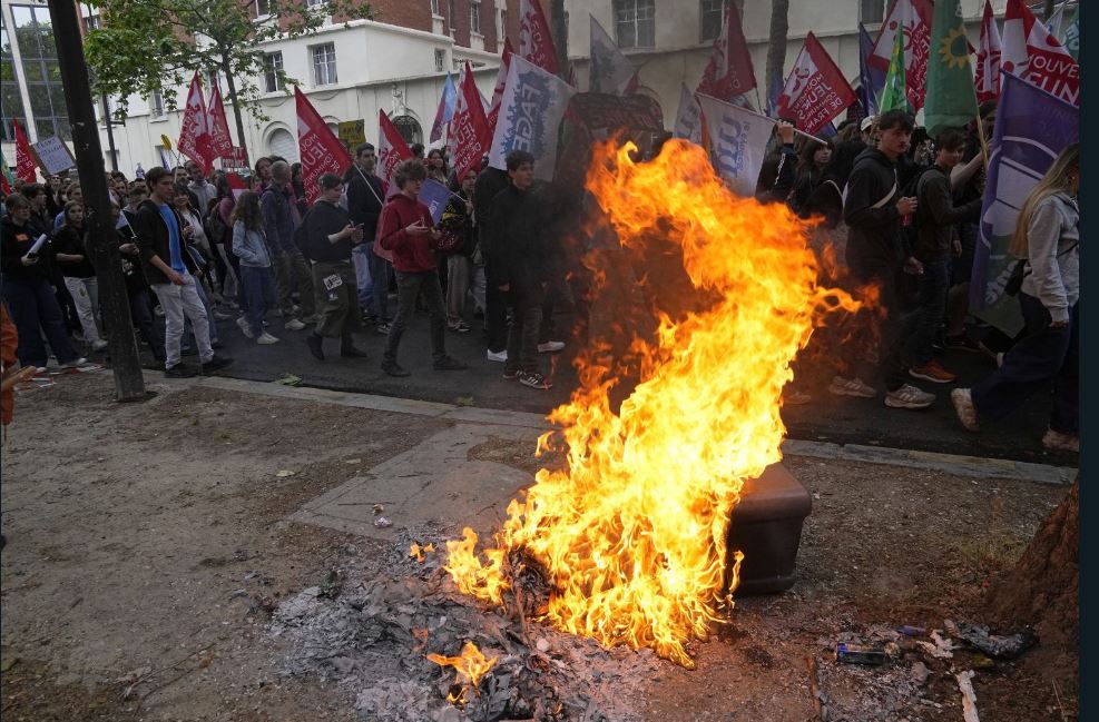 neser protesta para bashkise tirane policia plan masash ja thirrja per organizatore