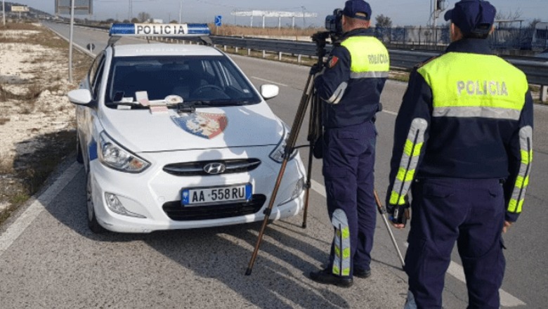 rrugorja ben bilancin javor 27 mije e 927 gjoba per shkelje pezullohen 126 leje drejtimi arrestohen 35 shofere