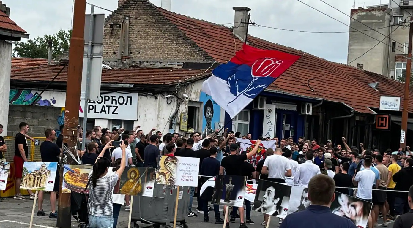 serbia urdheron te nderpritet festivali miredita dobar dan me argumentin se mund te rrezikoje sigurine e njerezve dhe prones