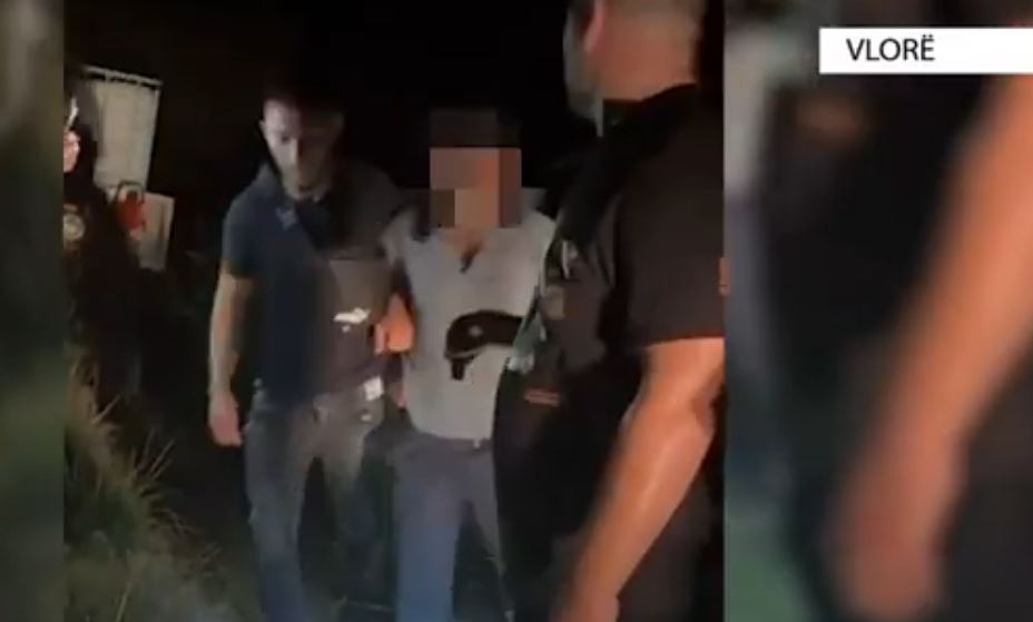 video ishin ne arrest shtepie per droge arrestohen serish pasi u kapen ne parcelen me kanabis ne vlore 2 te rinj ne kerkim bashkepunetori