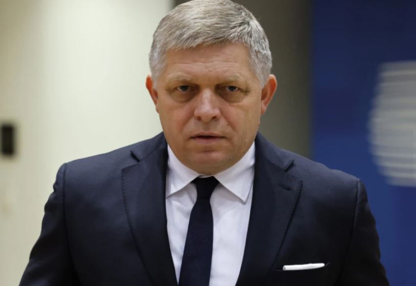 zgjedhjet per parlamentin evropian kryeministri i sllovakise robert fico pergezon opoziten liberale per fitoren