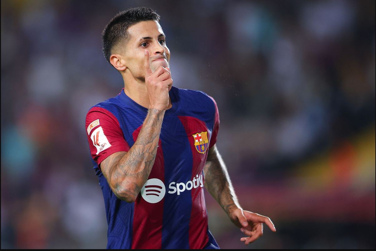 barcelona pas pistes cancelo pretendimet e manchester cityt per kartonin