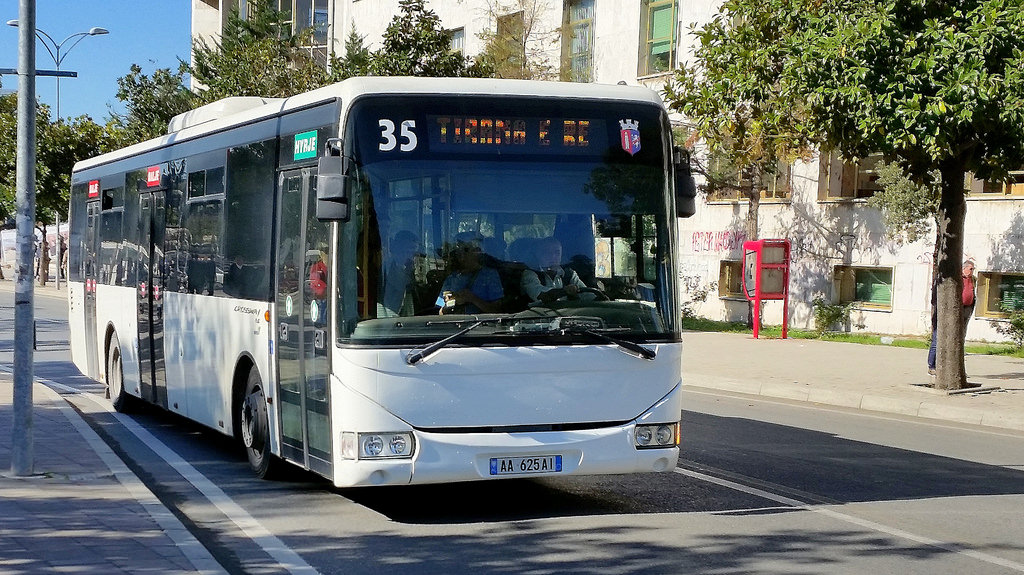 bashkia e tiranes jep lajmin e mire per studentet abone falas edhe per vitin e ri akademik