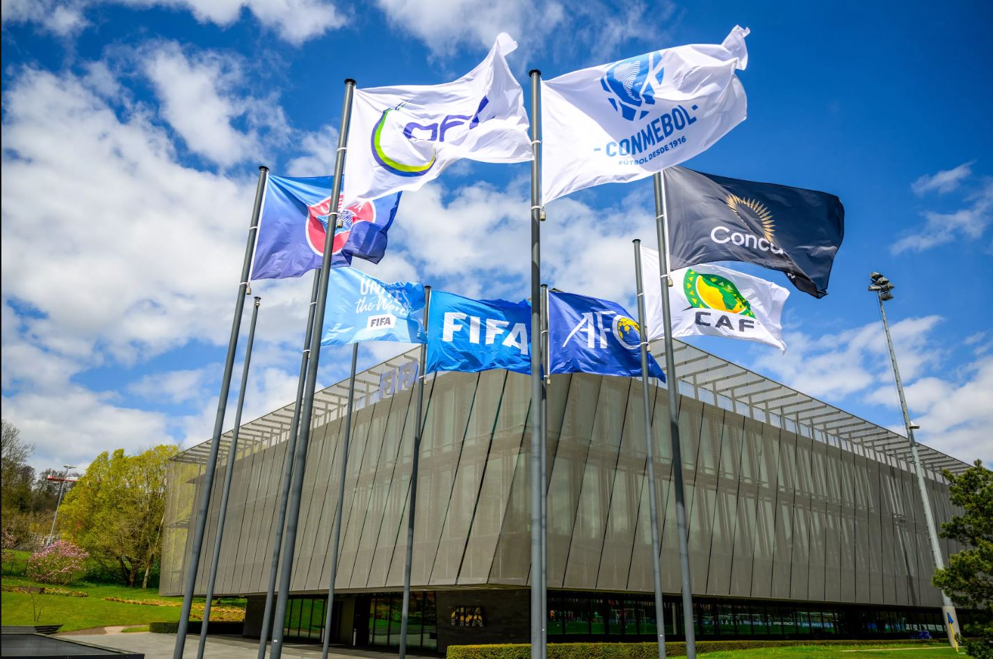 fifa perditeson renditjen e ekipeve kombetare shqiperia ne vendnumero spanja ngjitet ne vendin e 3 te