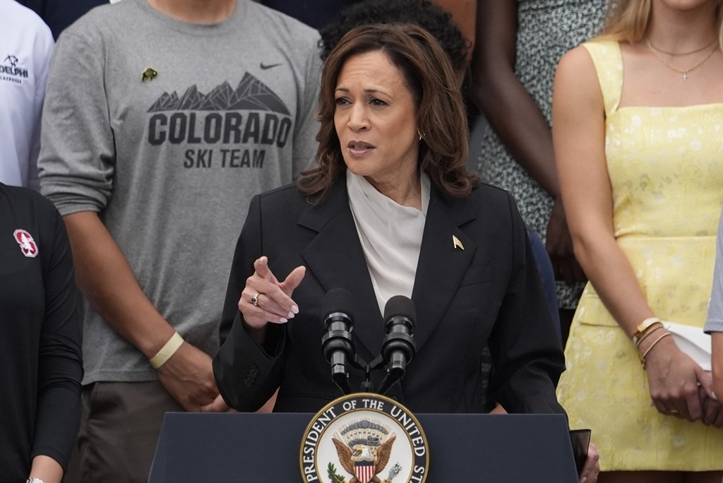 kamala harris flet per here te pare pas terheqjes se biden arritjet e tij per tre vite jane te pakrahasueshme ka luftuar cdo dite per popullin amerikan