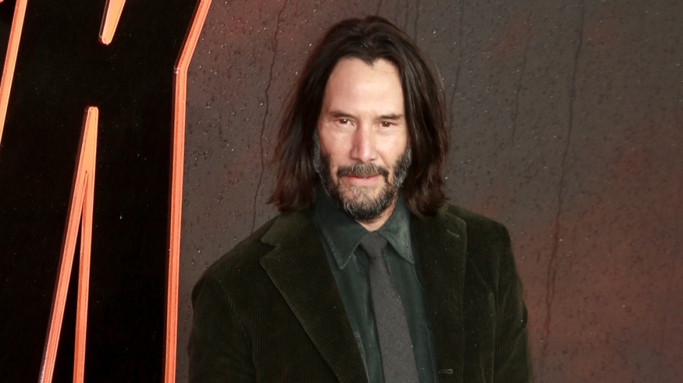 keanu reeves boton romanin e tij te pare the book of elsewhere del ne treg ne 23 korrik