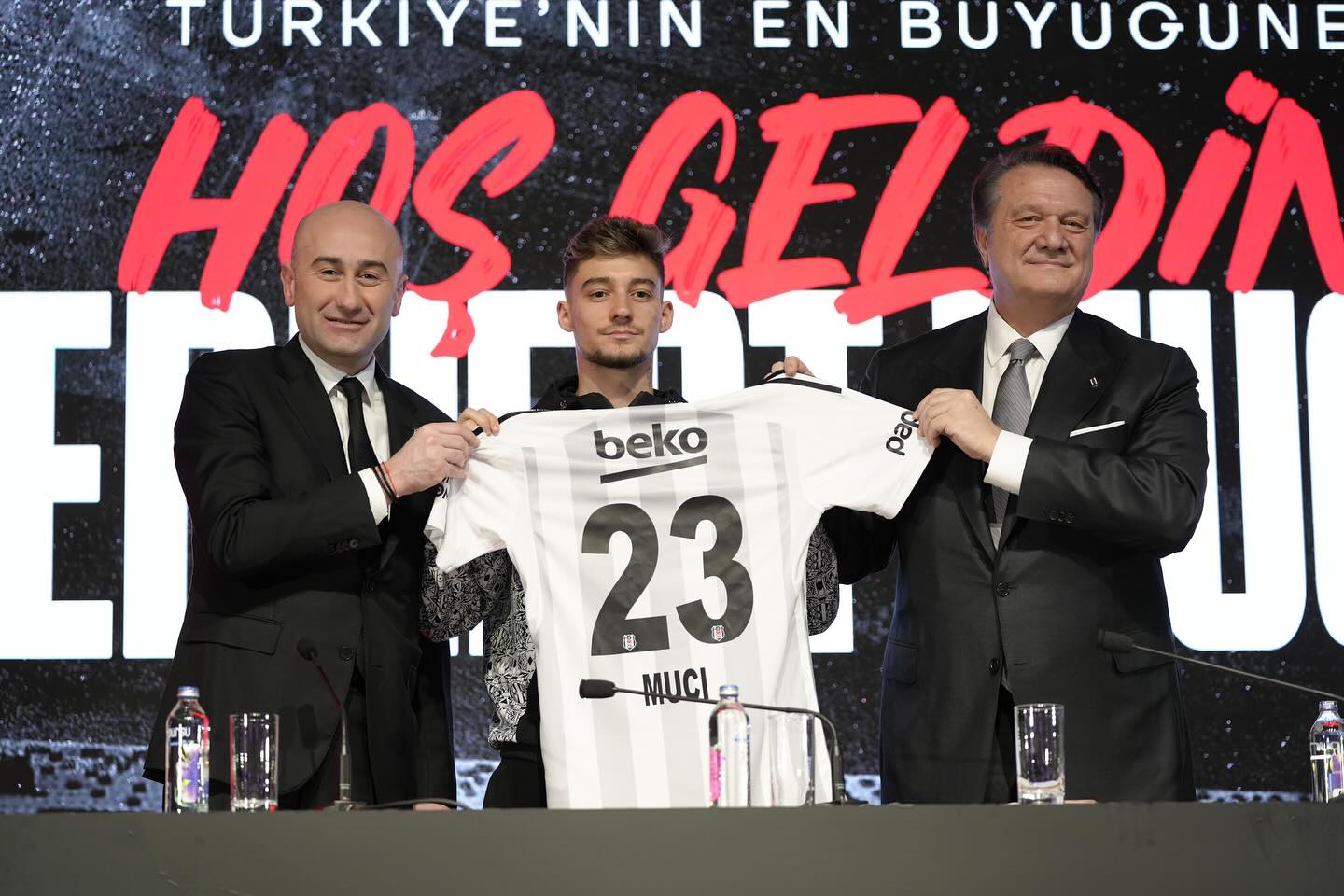 mediat turke ernest muci drejt largimit nga besiktas 2 oferta ne drejtim te mesfushorit