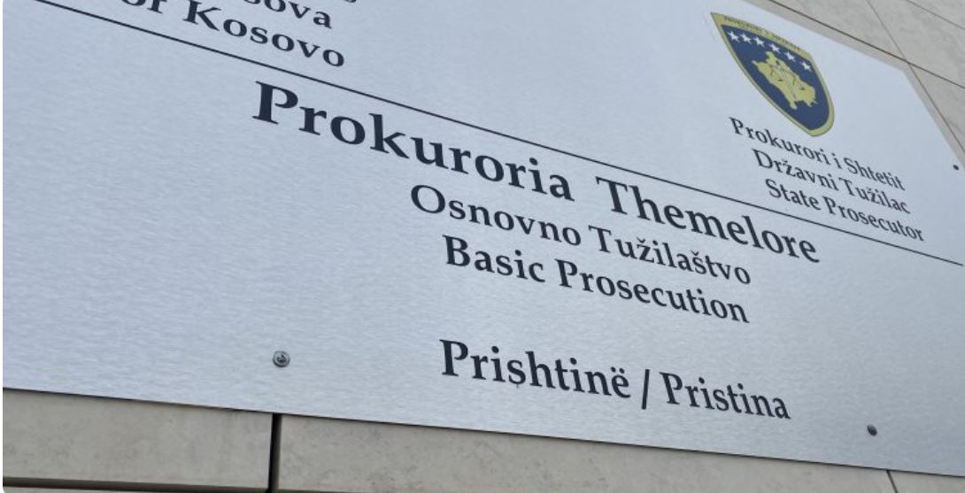 Ndihmoi vajzën e saj 19 vjeçe të abortojë në muajin e shtatë, çfarë ndodhi me nënë e bijë