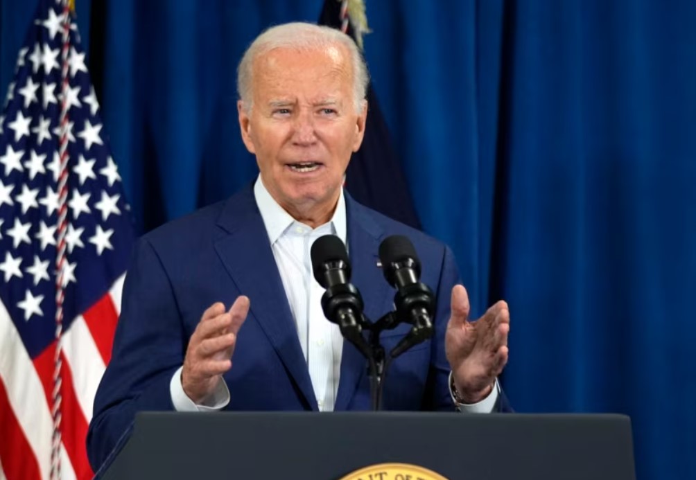 te gjithe duhet te denojme sulmin biden solidarizohet me trump nderpret fushaten dhe rikthehet me urgjence ne shtepine e bardhe vendimi i pare qe mori