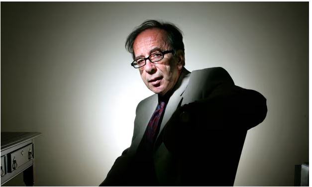 the guardian nderron jete gjigandi i letersise shqipe ismail kadare